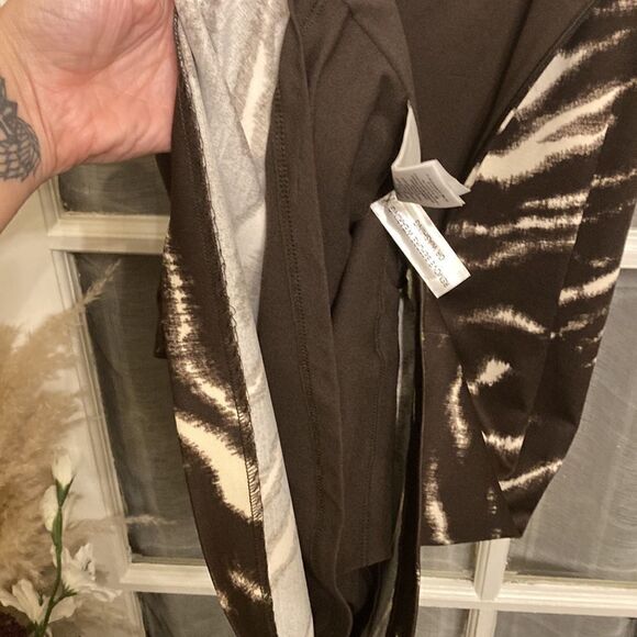 Michael Kors Buckle Dress - Picture 9 of 9